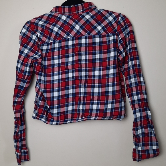 Divided Red Blue White Plaid Cropped Shirt Size 2 - Picture 2 of 5